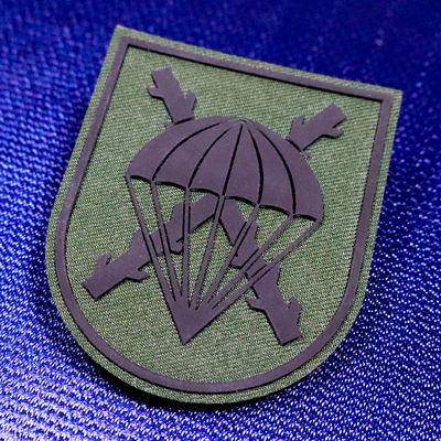 برچسب‌های چاپ سیلک پوشاک، نوار چسب ولکرو، پچ‌های سیلیکونی برای ژاکت