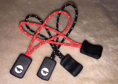 شخصی 3D لوگو Skiwear ورزشی لاستیکی زیپ دستگاه کشش میکرو تزریق