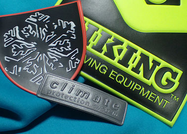 سازگار با محیط زیست پلاستیکی 3d Custom Clothing Patches OEM / ODM