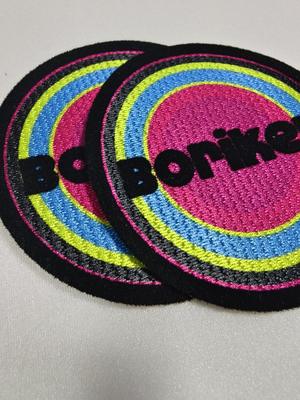 برچسب فلوکنگ بر روی فشار گرما بر روی انتقال گرما تی شرت وینیل