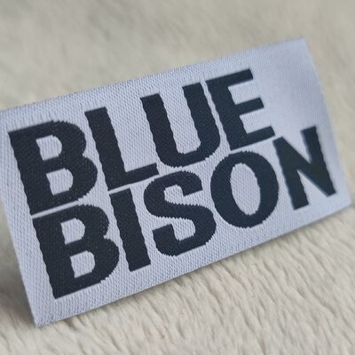 Wholesale Garment Woven Labels on Neck Manufacturer Custom Logo Clothing Brand Label for Clothes Use
