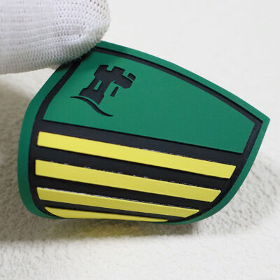 برچسب چاپ سیلیکونی سفارشی ضد آب با دوام لوگو برای لباس ورزشی و یونیفرم