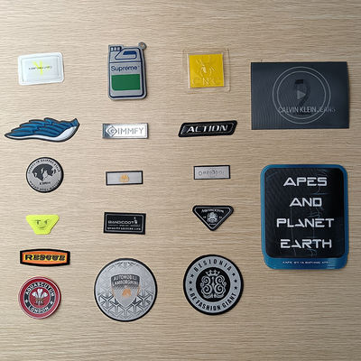 Iron on Badges 3D برجسته نام تجاری Logo Soft TPU Patches For Clothing
