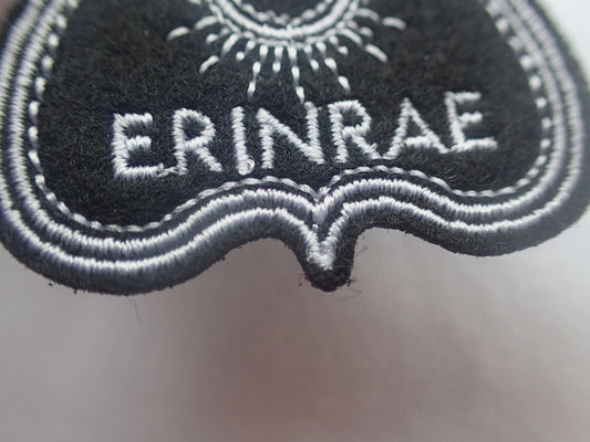 Black Spades Heart Chenille Stroed Iron on Backing دوخت روی پارچه پارچه
