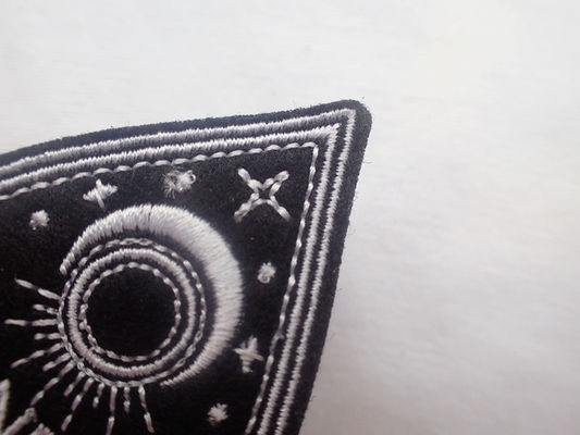 Black Spades Heart Chenille Stroed Iron on Backing دوخت روی پارچه پارچه