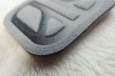 برچسب نرم افزار Microfiber برچسب زده شده با محیط نرم و خاکستری، Logo Costom High Frequency For Clothing